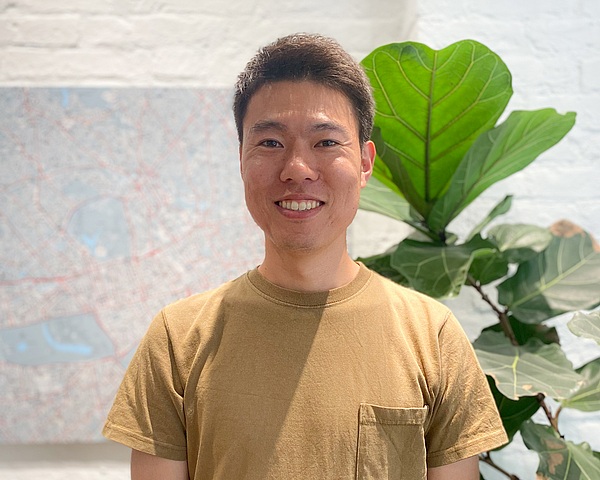 末弘健太 Kenta Suehiro